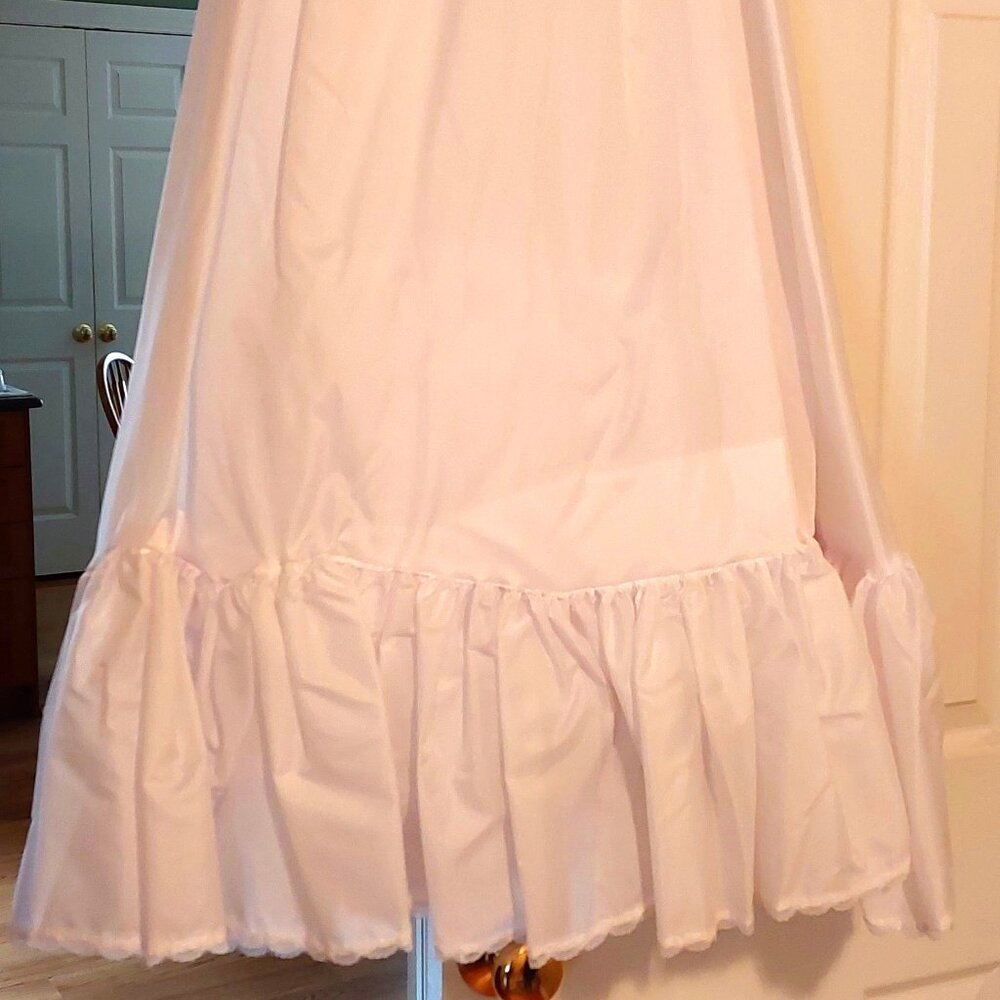 Merry Modes Prom/Bridal/Bat Mitzvah White Crinoline Slip- worn once!